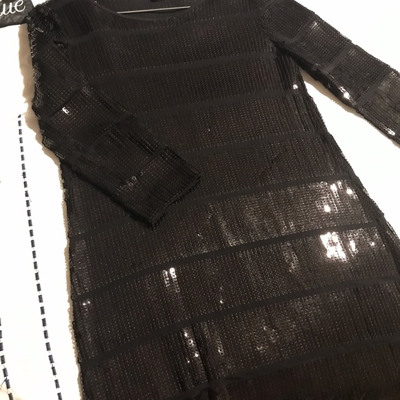 Theory Shift Dress - Picture 3 of 3